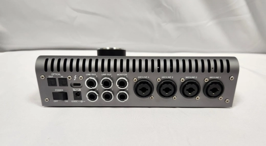 Universal Audio - APOLLO X4/HE 4